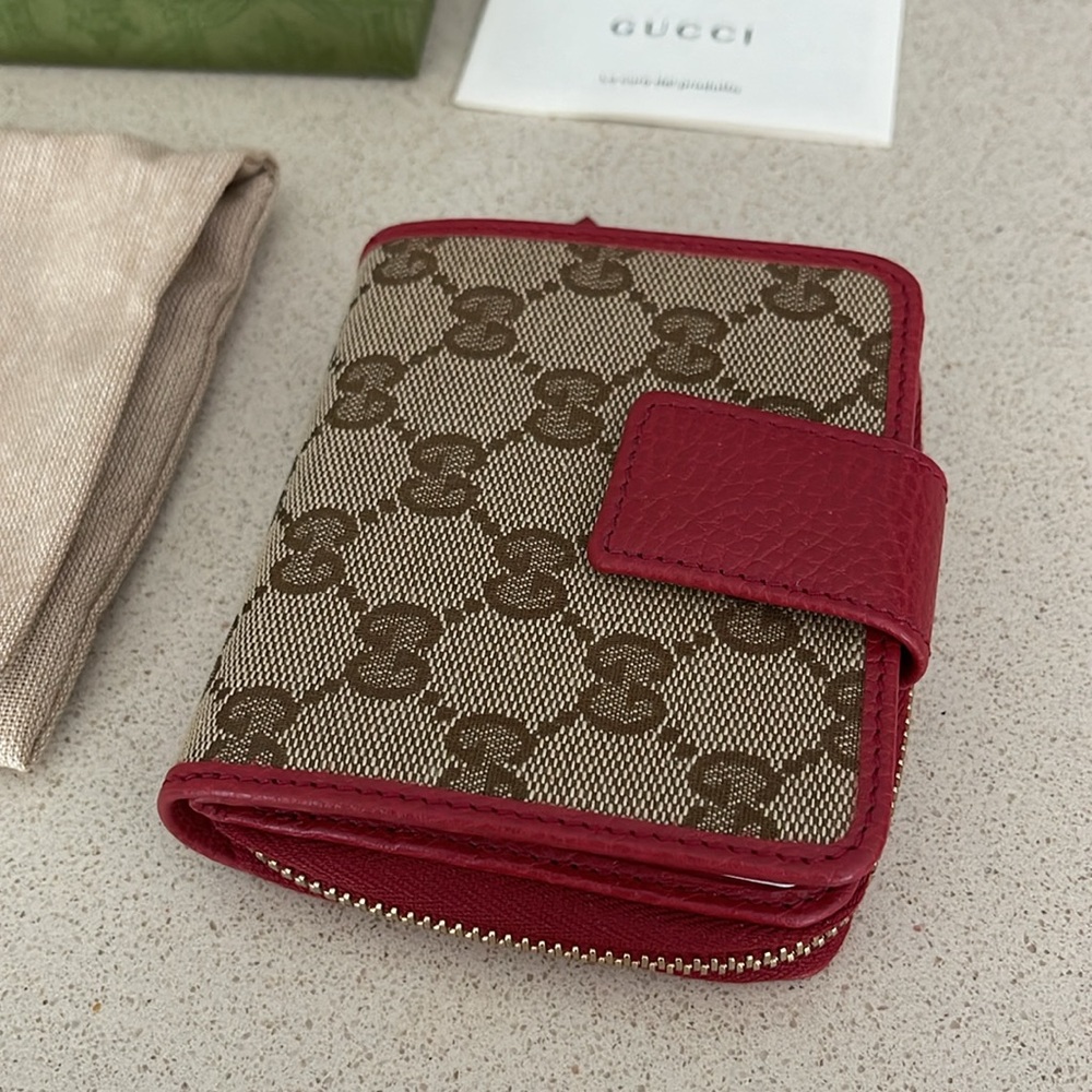 $1,185 New Authentic GUCCI Wallet Signature Canvas Red Beige Brown Bifold Zip
